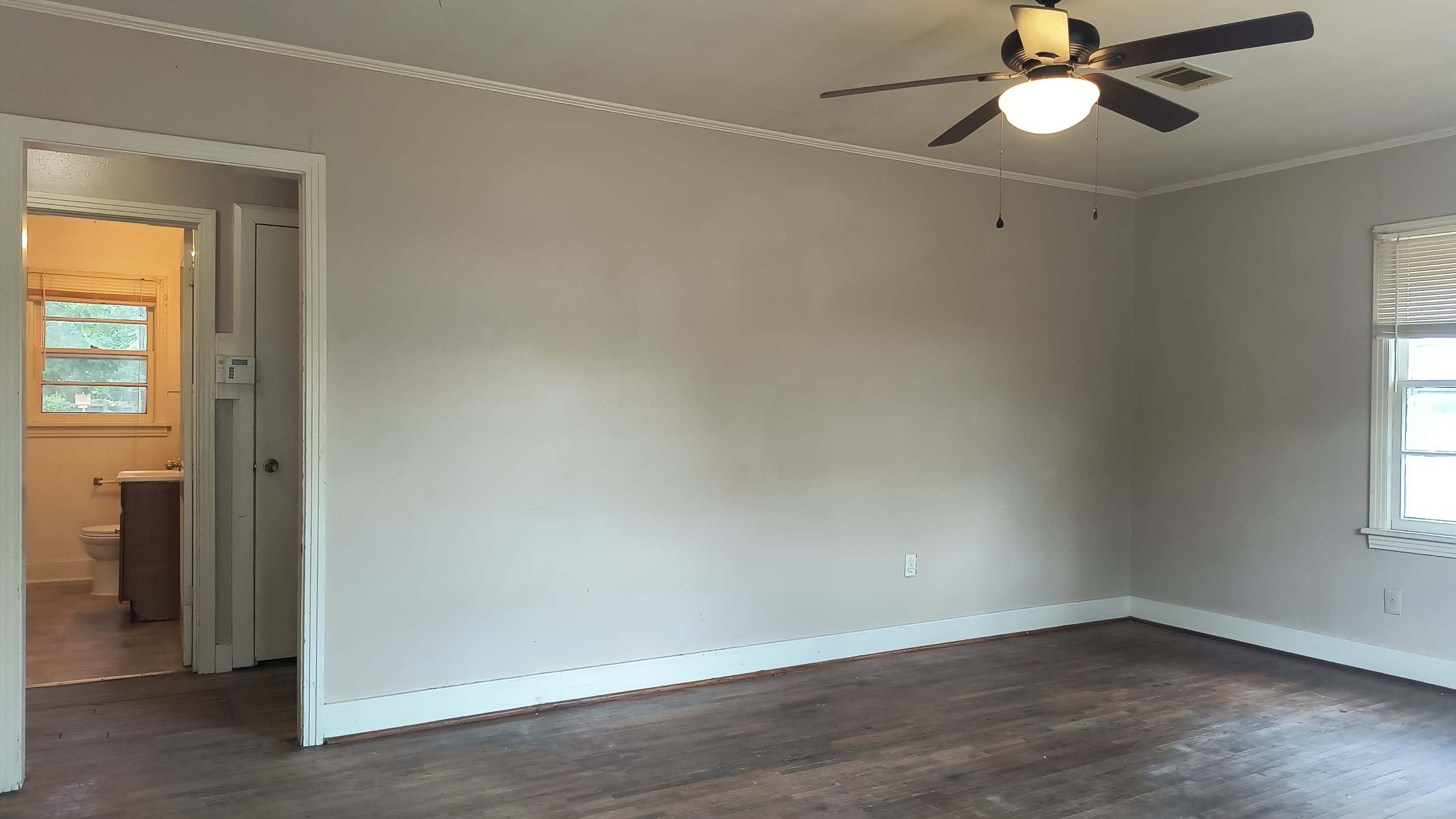 1605 W 31st Ave – photo 4
