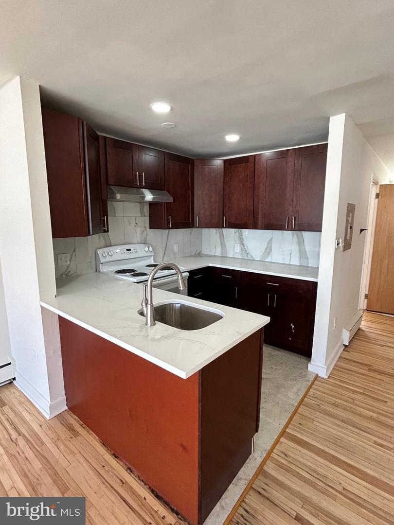 24 High St – photo 4