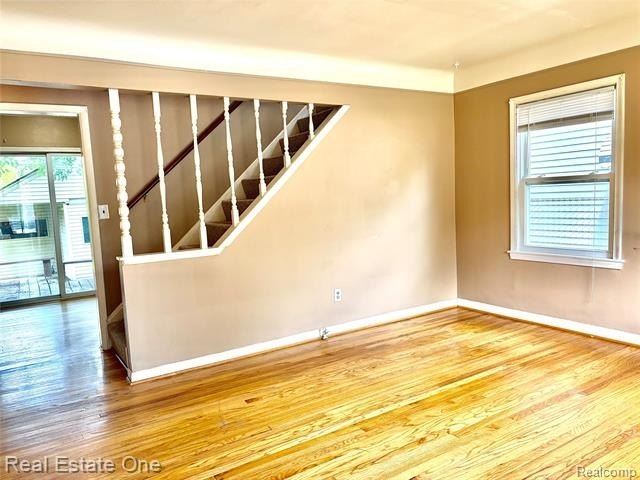 2027 Brockton Ave – photo 2