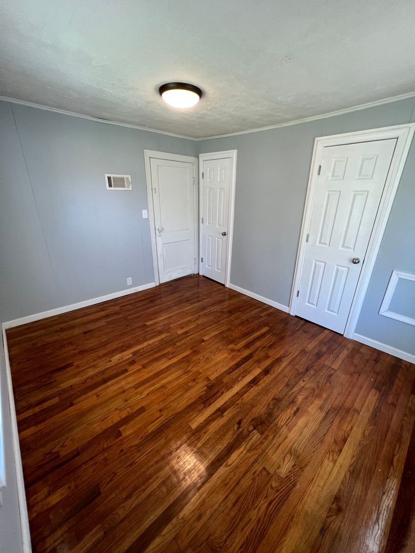 510 W 5th St – photo 5