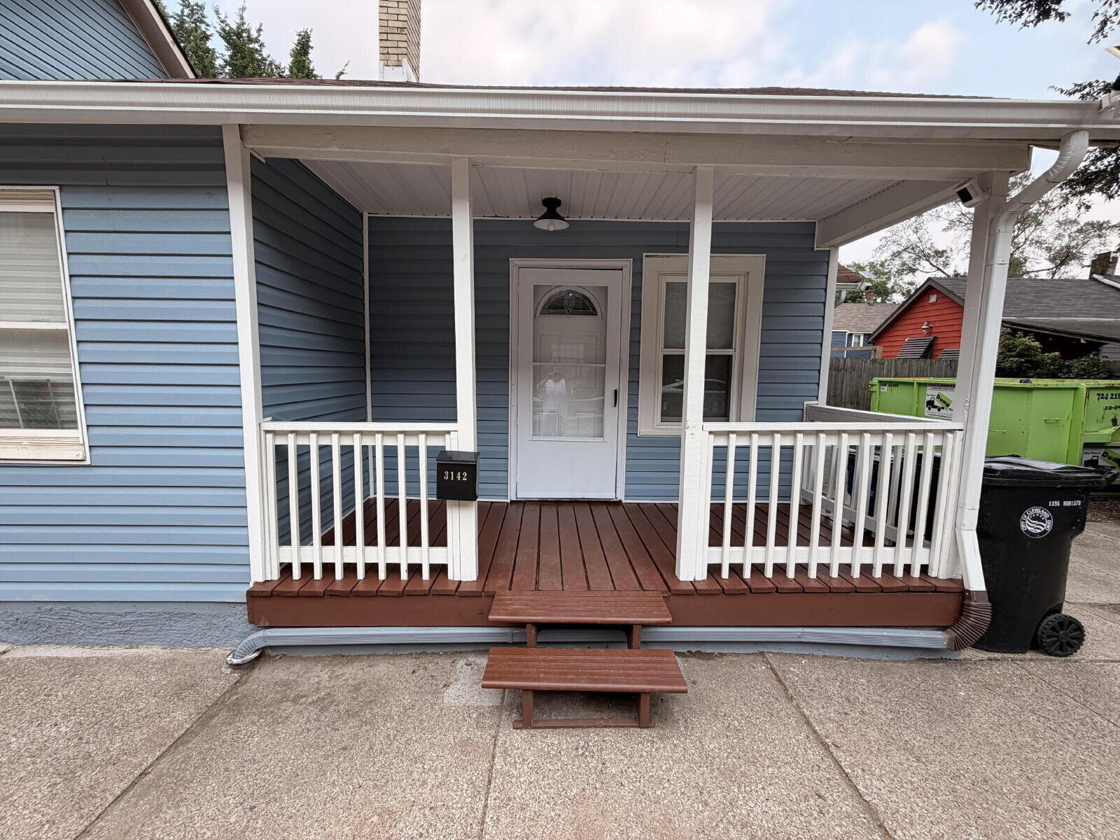 3142 W 33rd St – photo 1