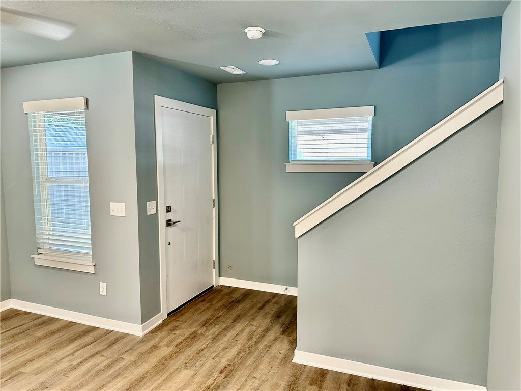 911 N Rupple Rd #106 – photo 2