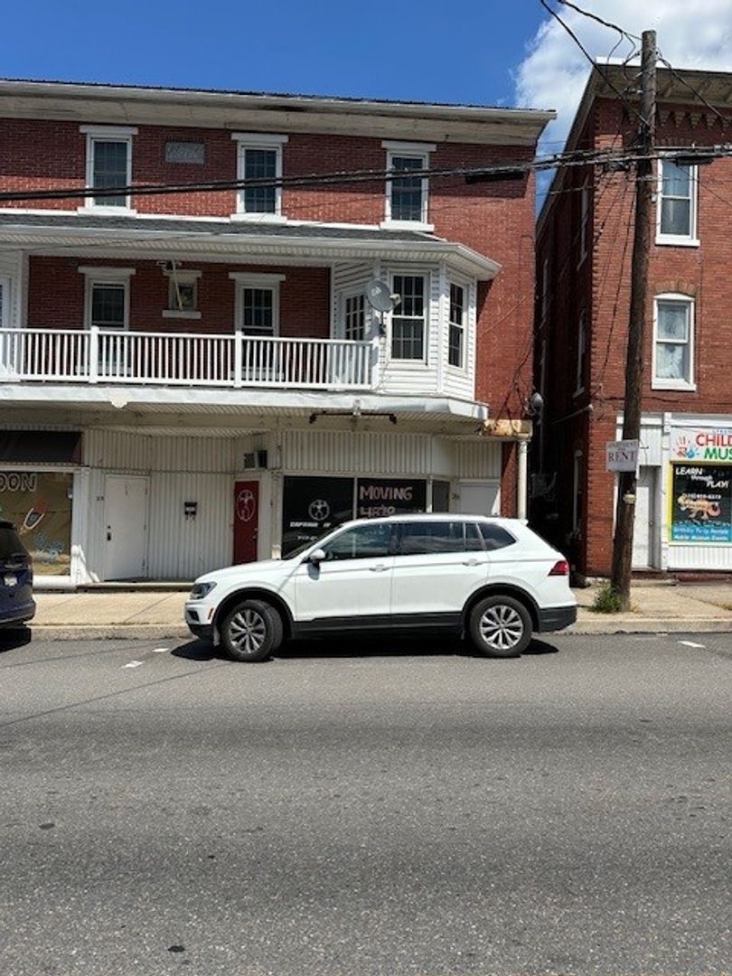 25 S Market St – photo 1