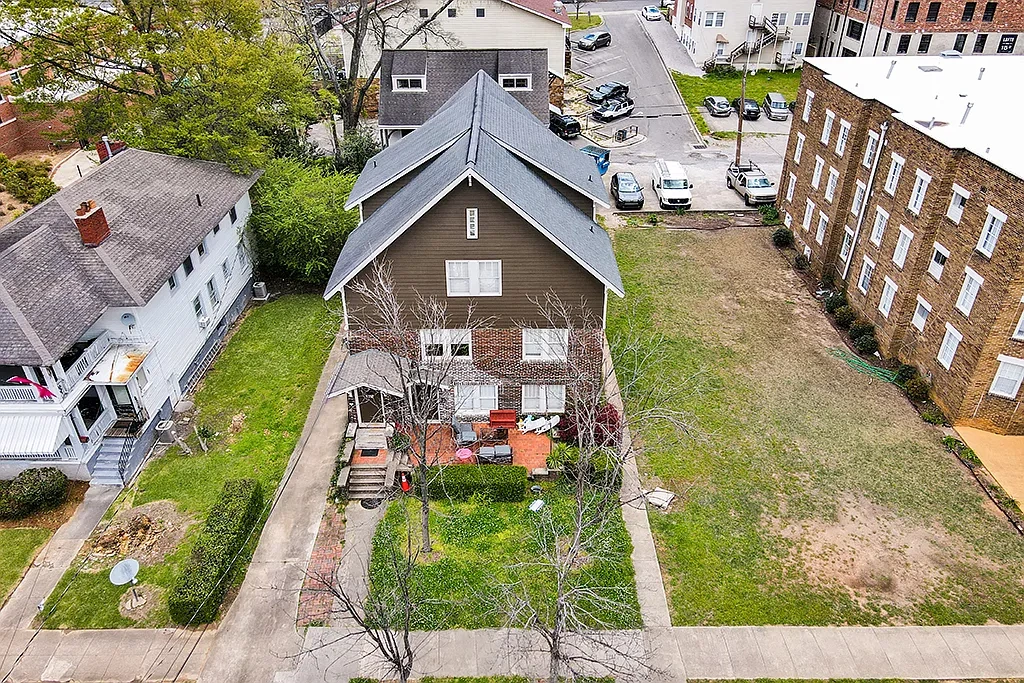 14th Street South Apartments – photo 3