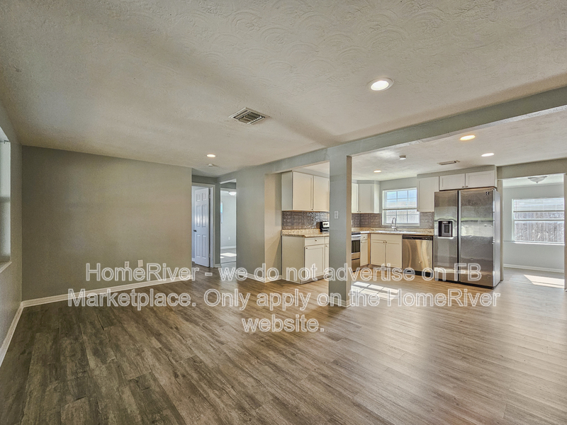 1048 Powersong St – photo 5