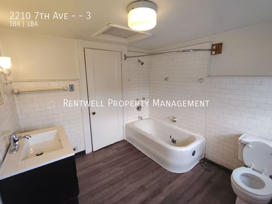 2210 7th Ave – photo 4