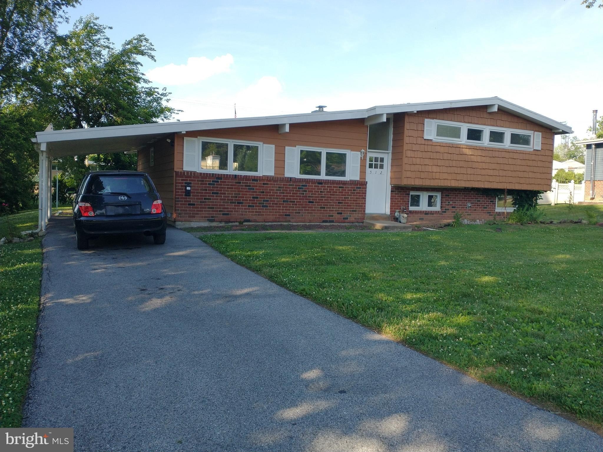 512 Dartmouth Dr – photo 1