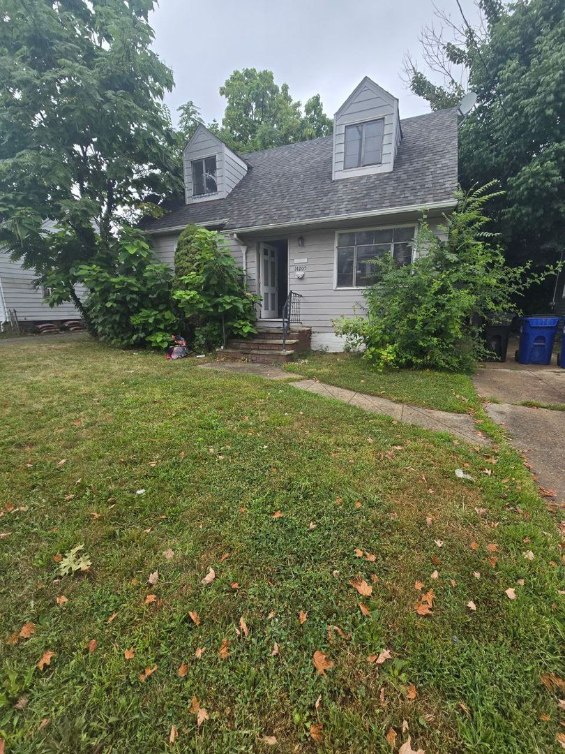 14205 Sylvia Ave – photo 1