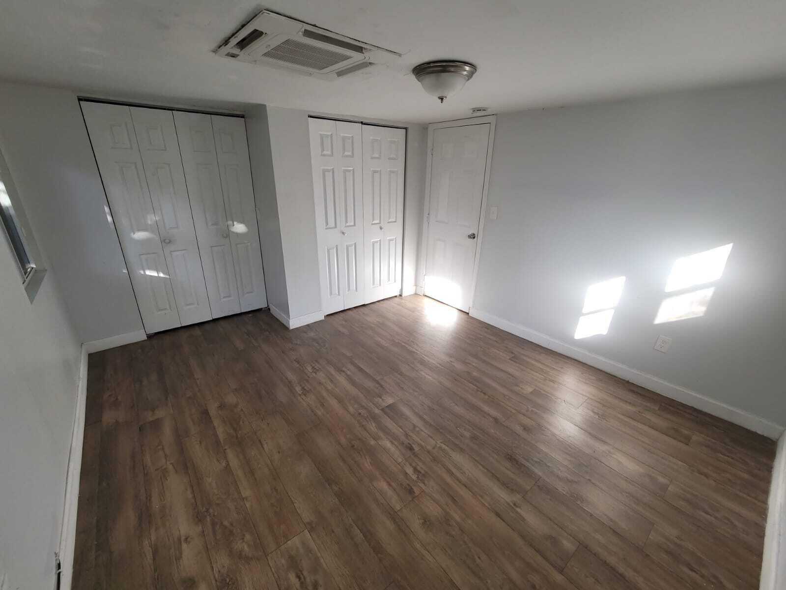 210 SW 7th St – photo 3