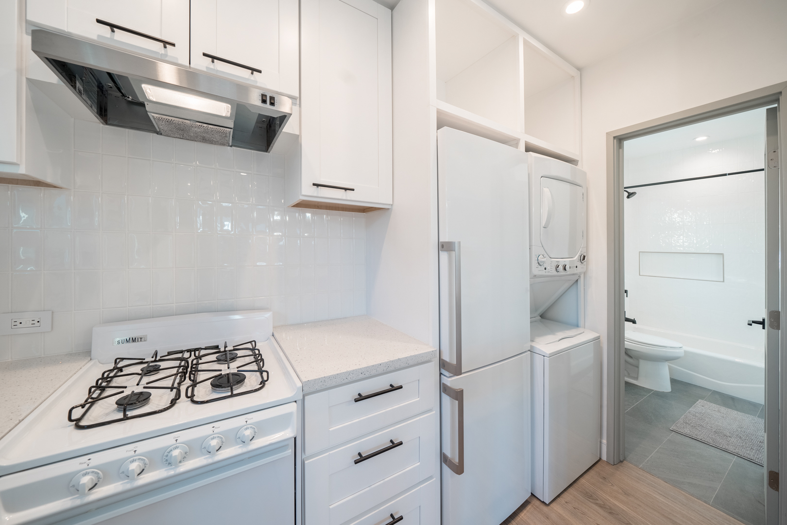 2540 Commonwealth Ave – photo 5