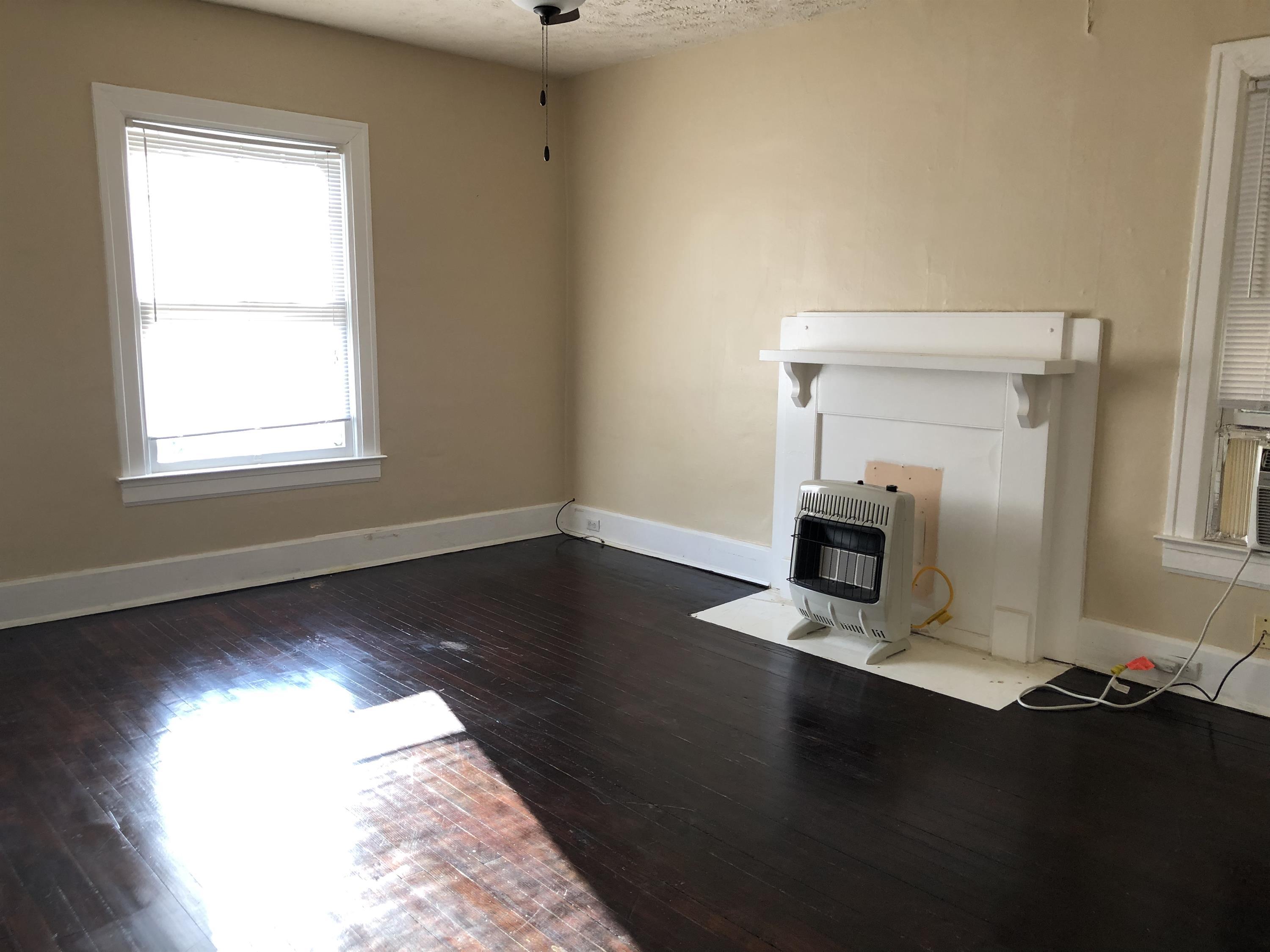 1211 8th St unit 3 – photo 4
