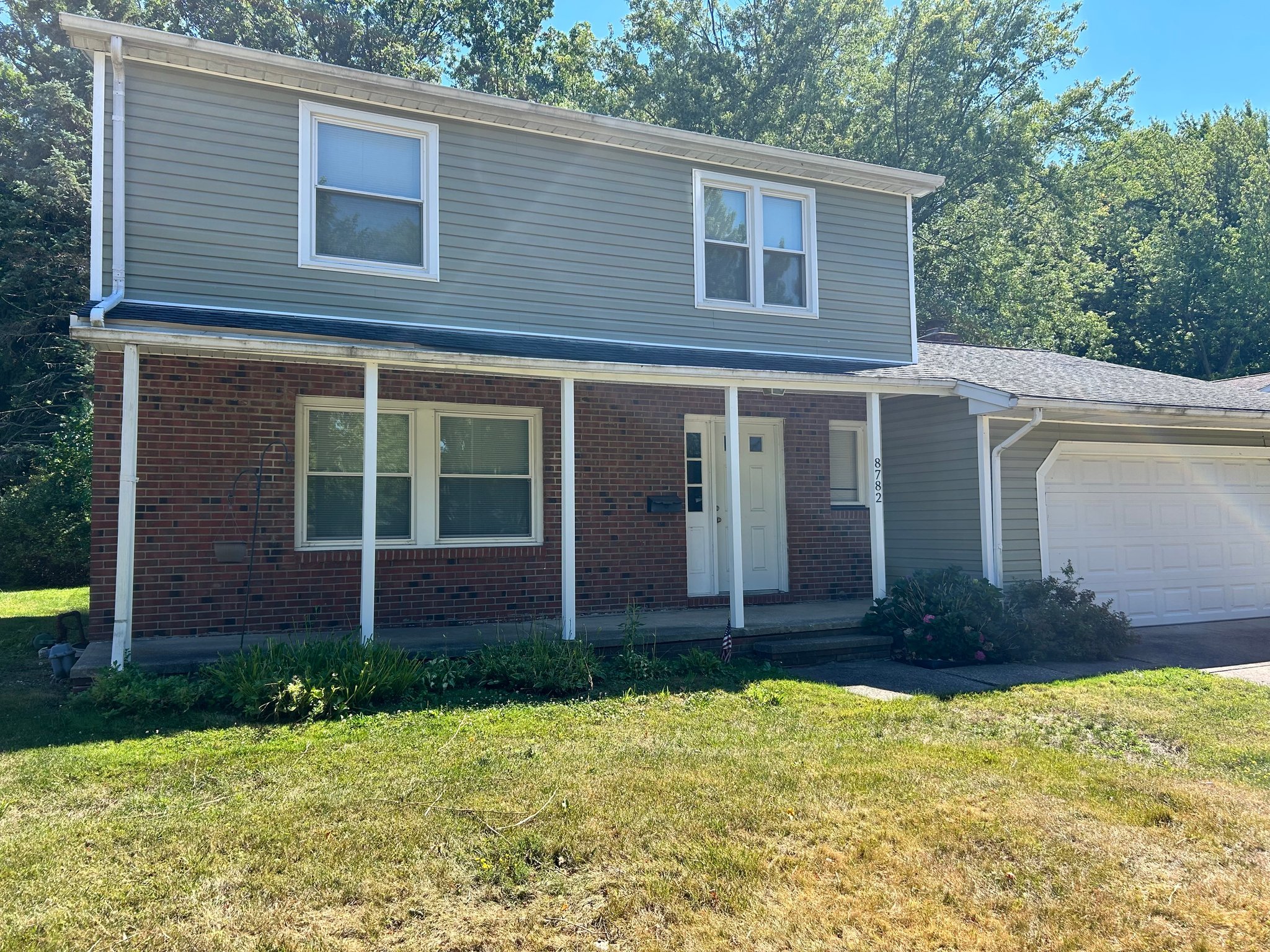 8792 Pinewood Ct – photo 1
