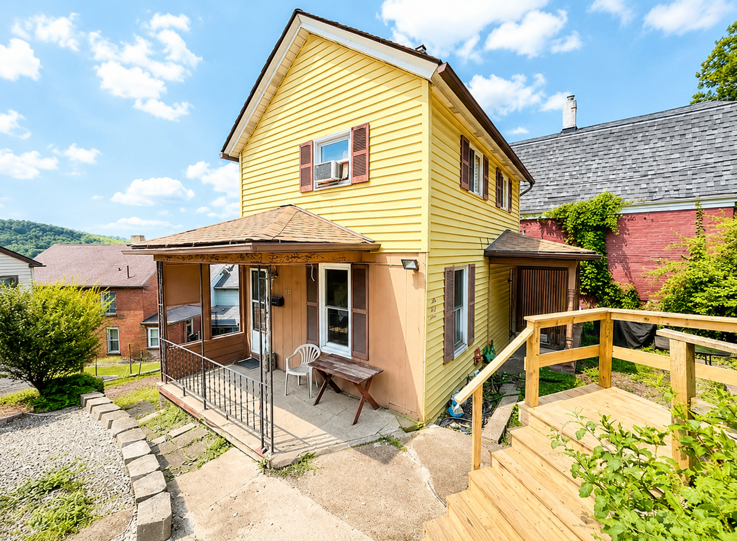 653 5th St – photo 1