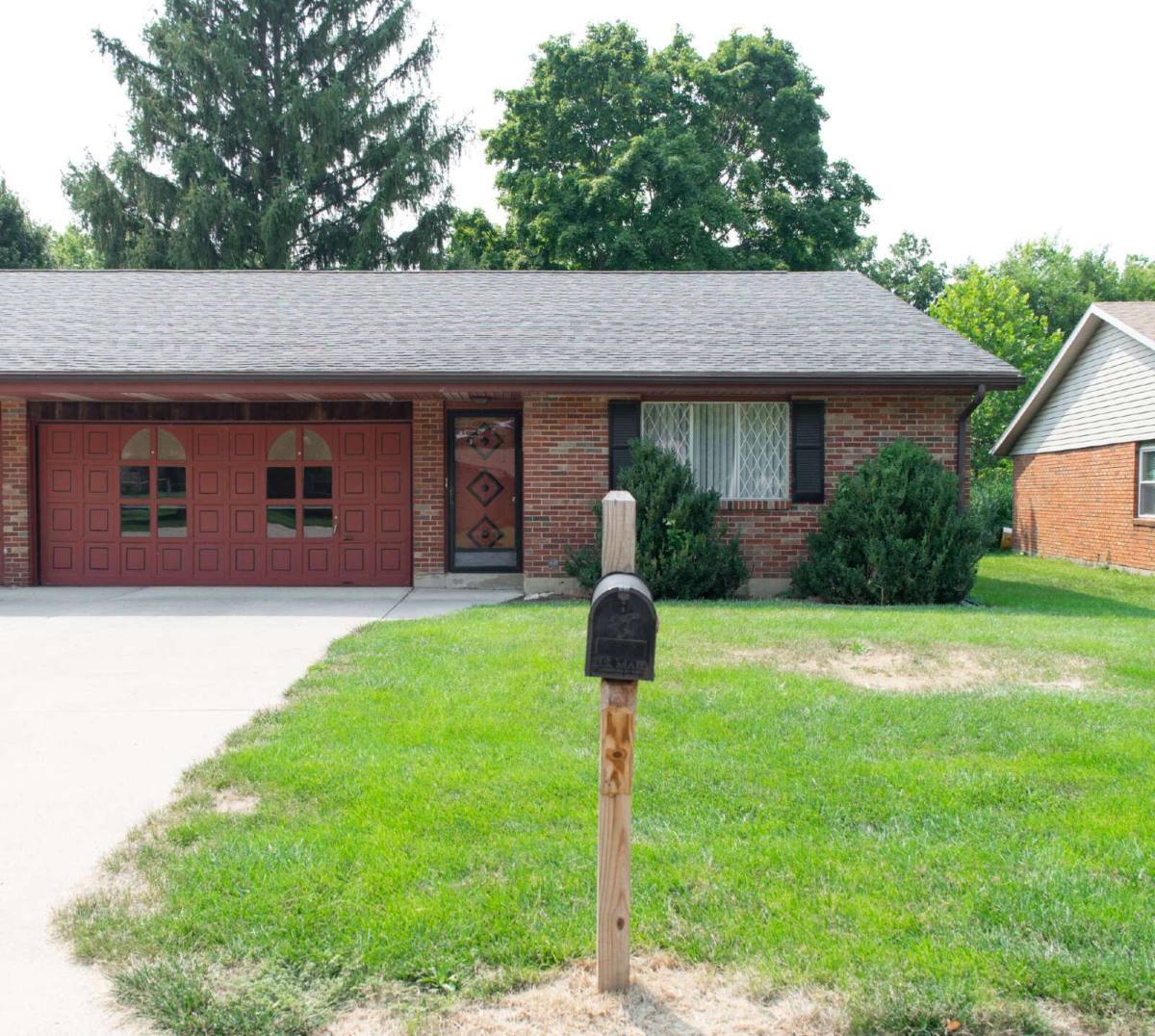 3160 Honeysuckle Dr – photo 1