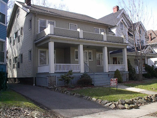 2288 Grandview Ave unit 3 – photo 1