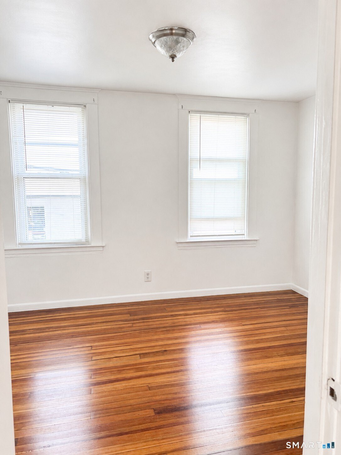 400 Treadwell St – photo 5