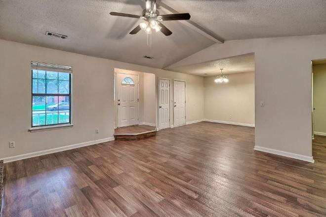 1398 S University Dr – photo 3