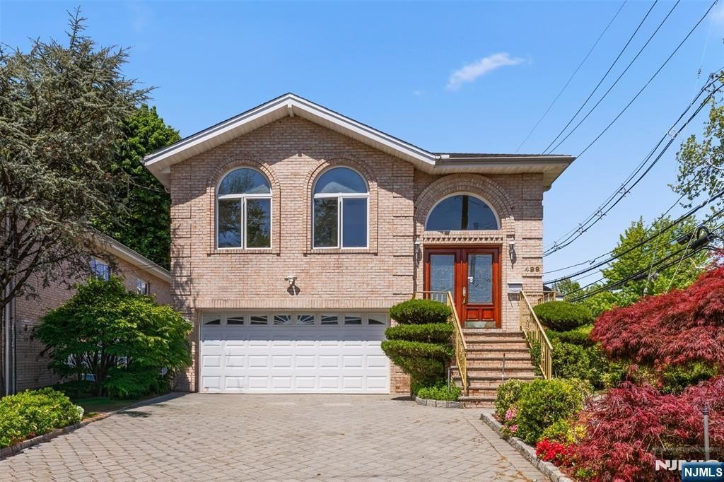499 Morse Ave – photo 2