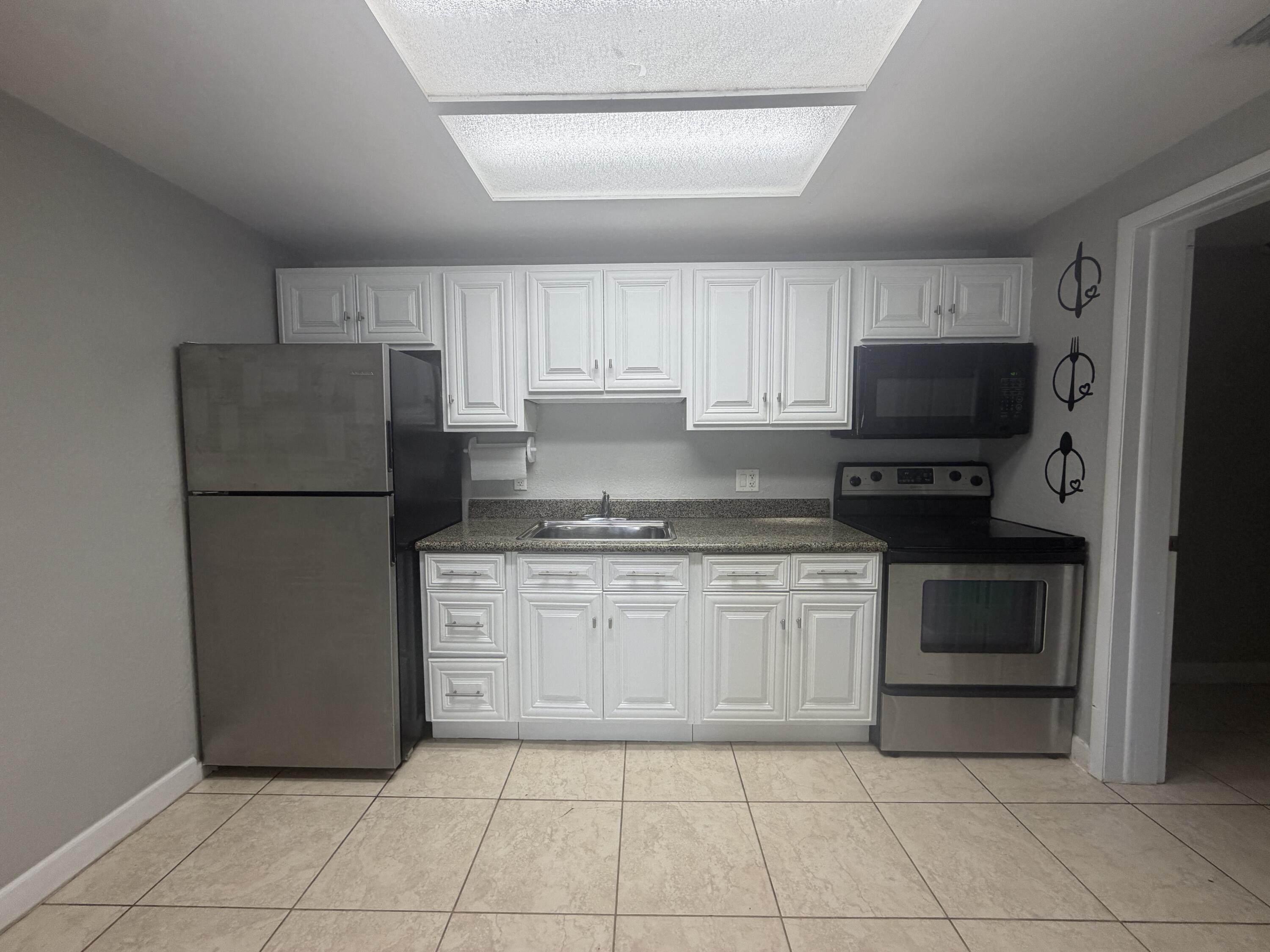 7194 Southgate Blvd – photo 4