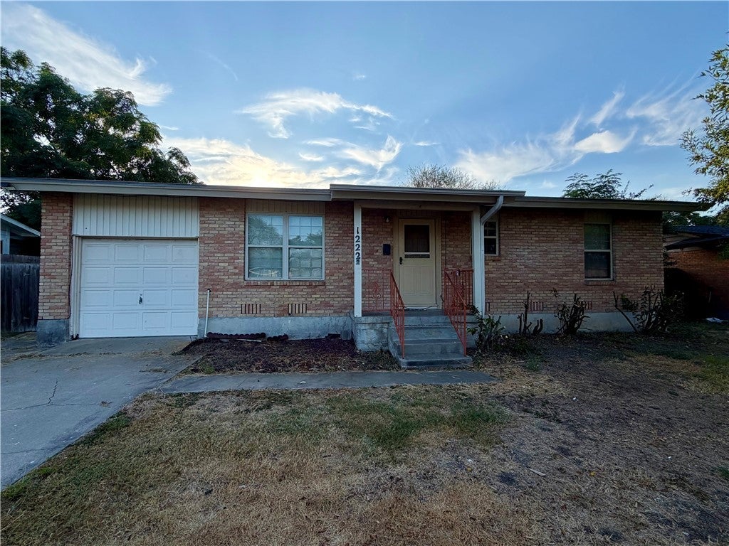 1222 Stratton Dr – photo 1