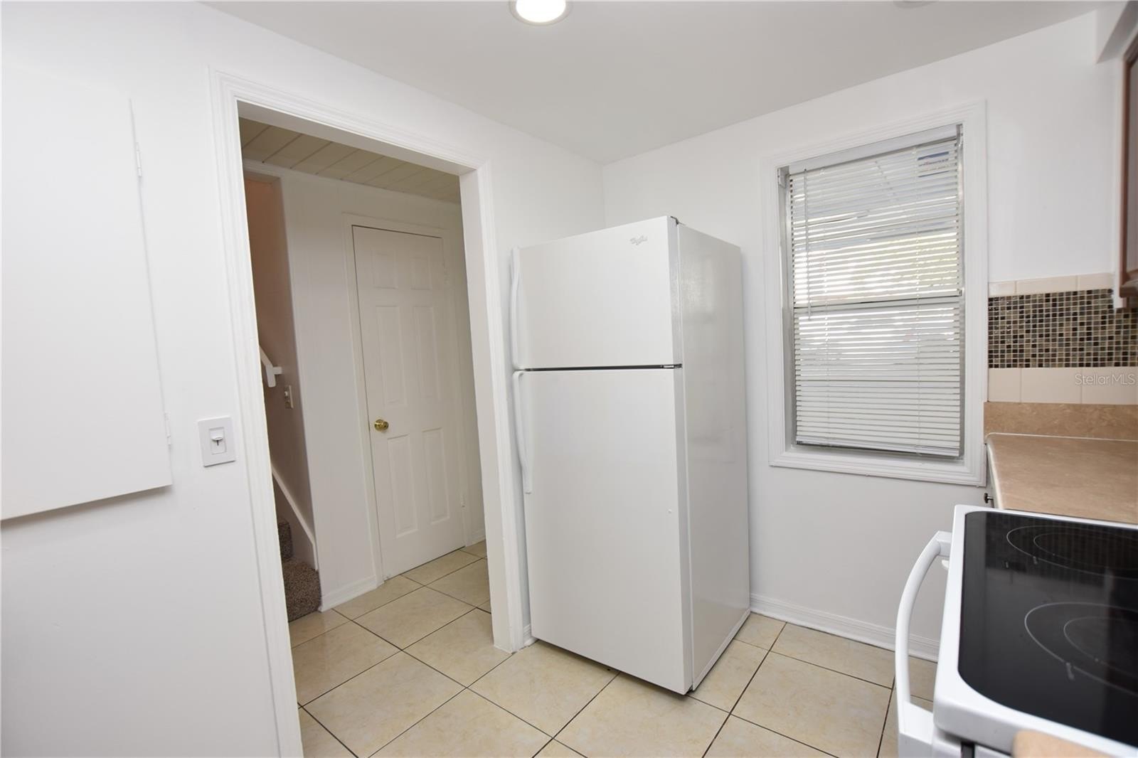 2221 9th St SE – photo 3