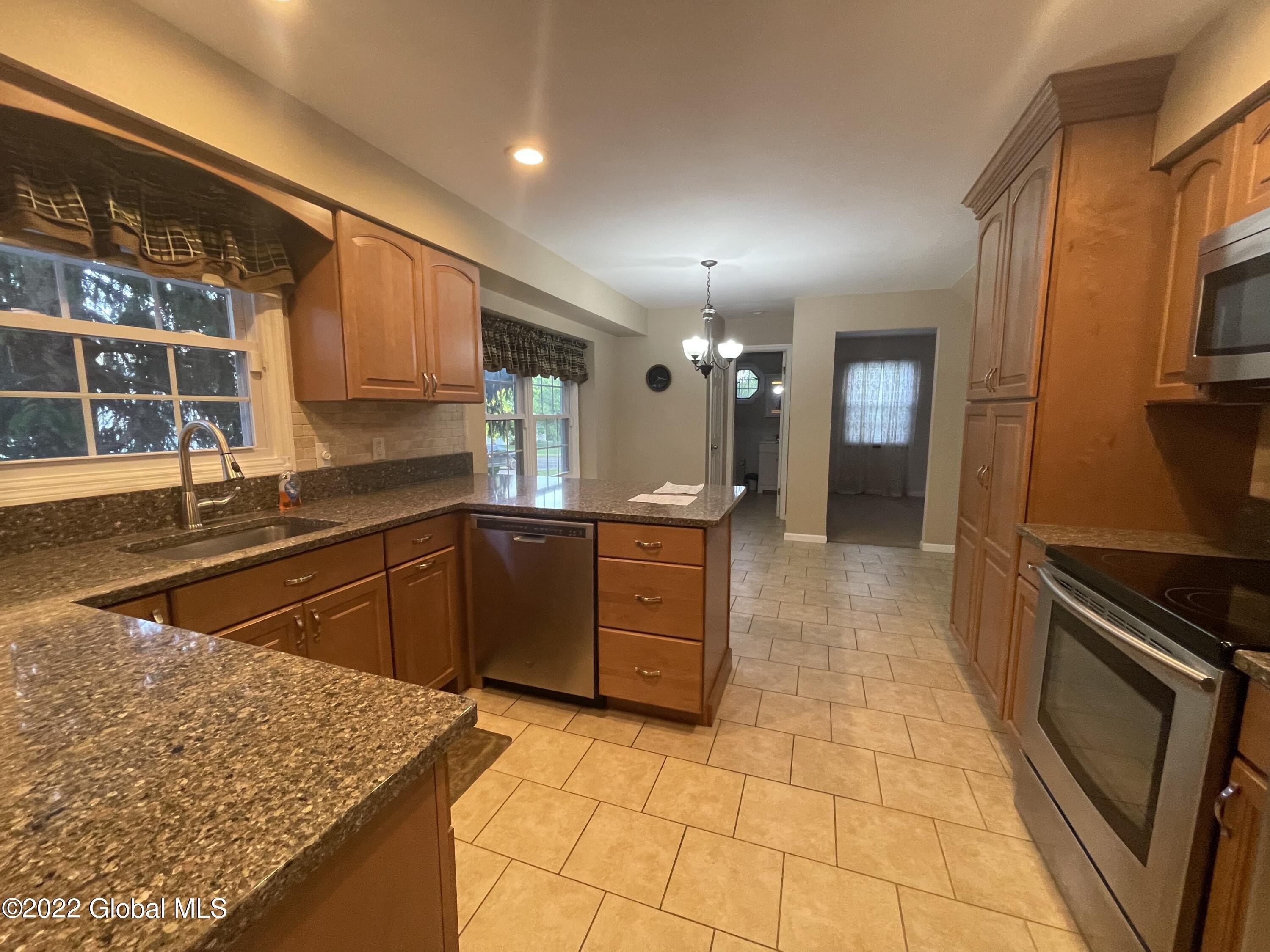 63 Swatling Rd – photo 2