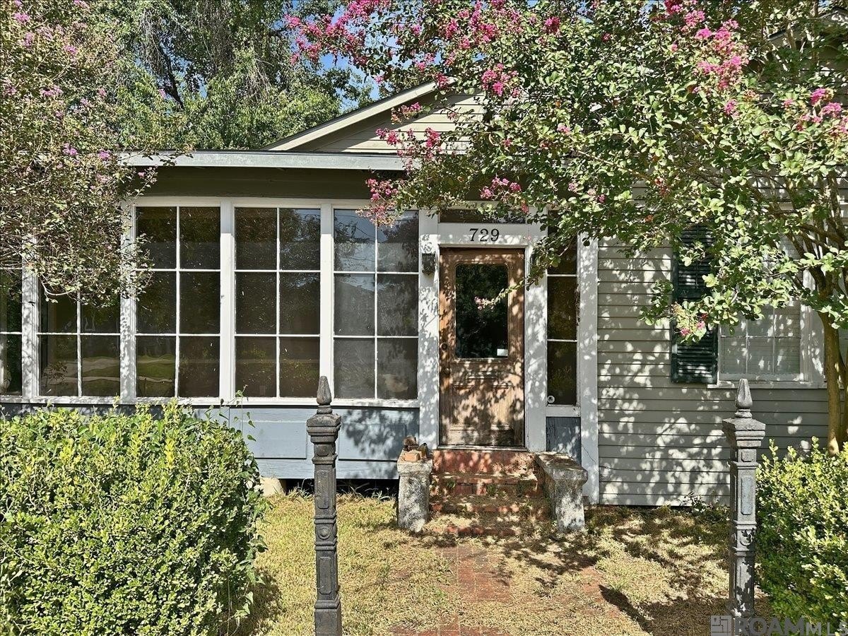 729 Royal St – photo 1