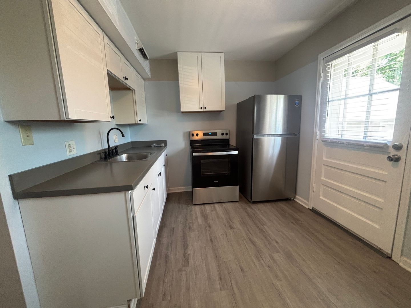 1917 Wallace Ave NE – photo 3