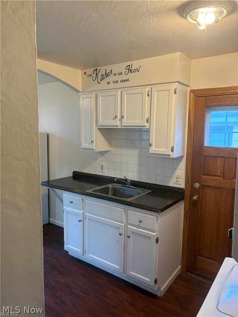 17209 Puritas Ave – photo 5