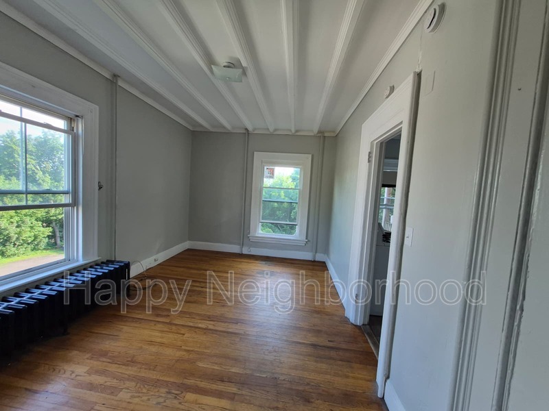 216 E Main St unit 7 – photo 1