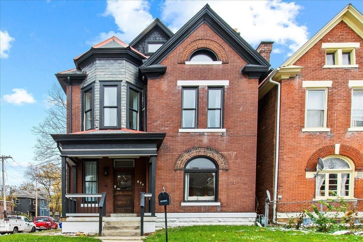 674 S Ohio Ave – photo 1