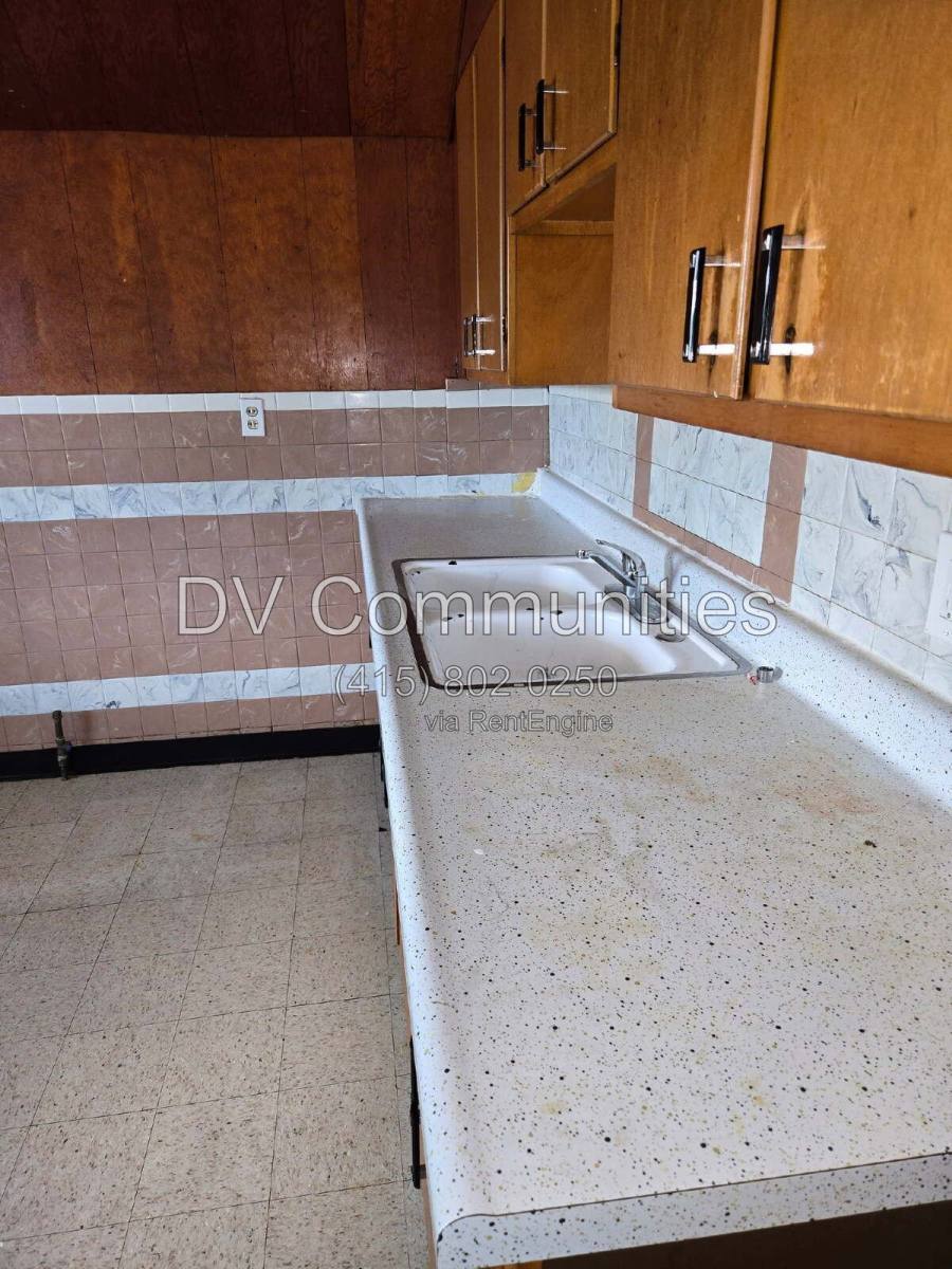3475 W 46th St – photo 2