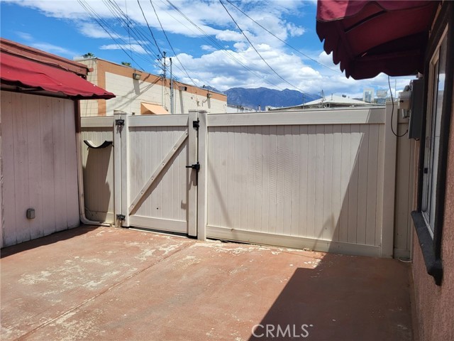 35069 Yucaipa Blvd – photo 3