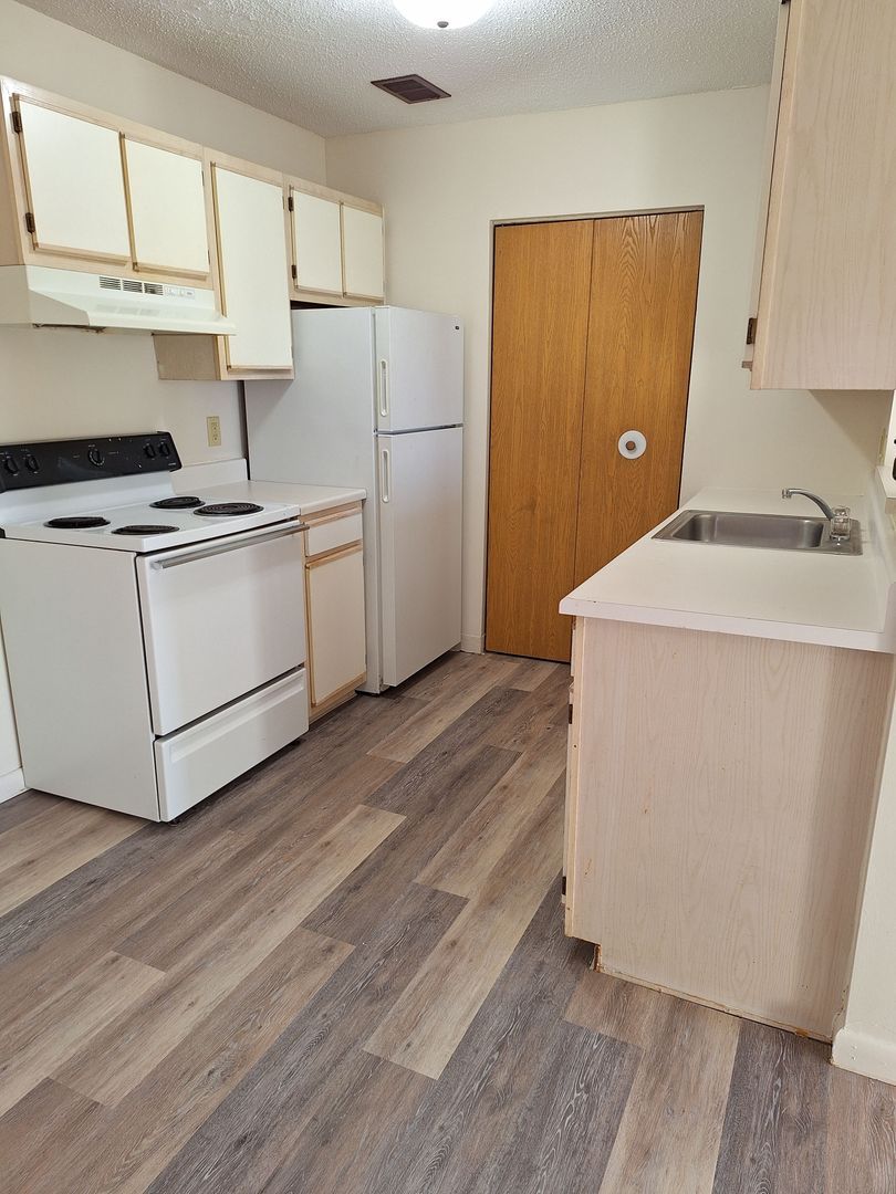 1000 Lima Ave unit 1030 - 6 – photo 1