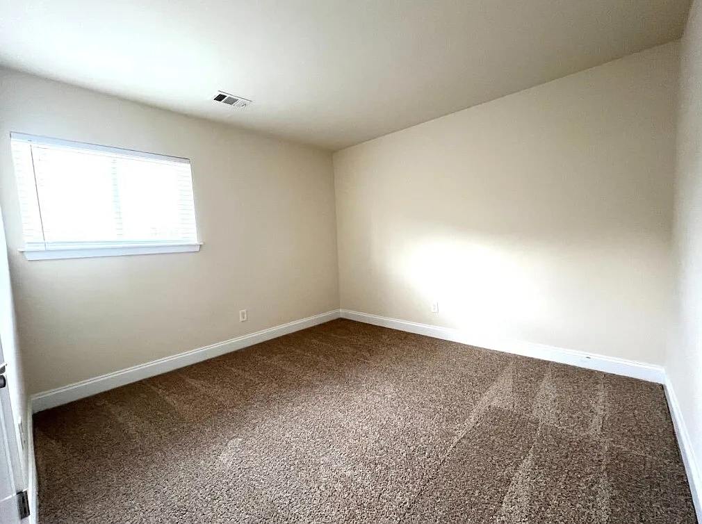 Upland Village Apartments & Condos – photo 5