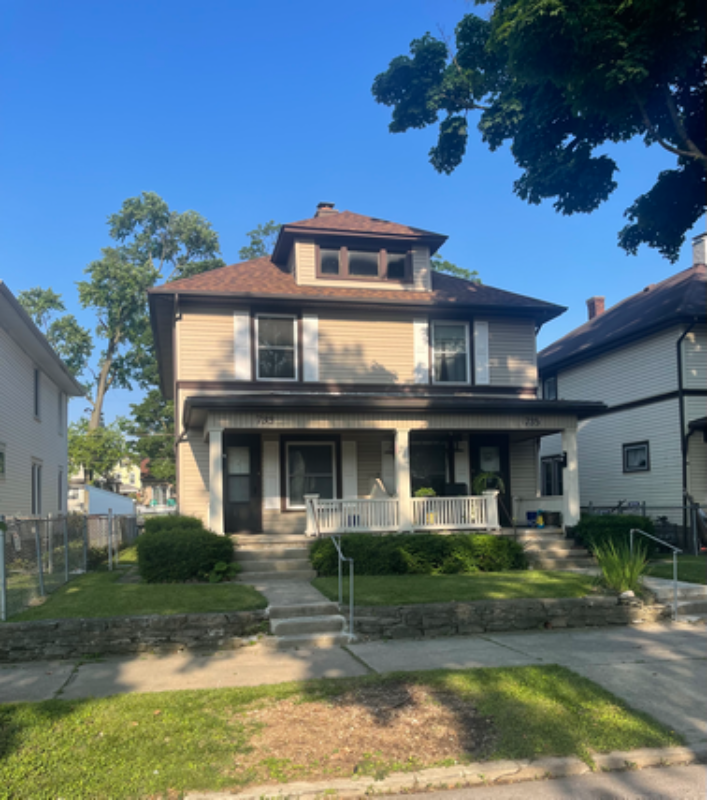 733 S 7th St – photo 1