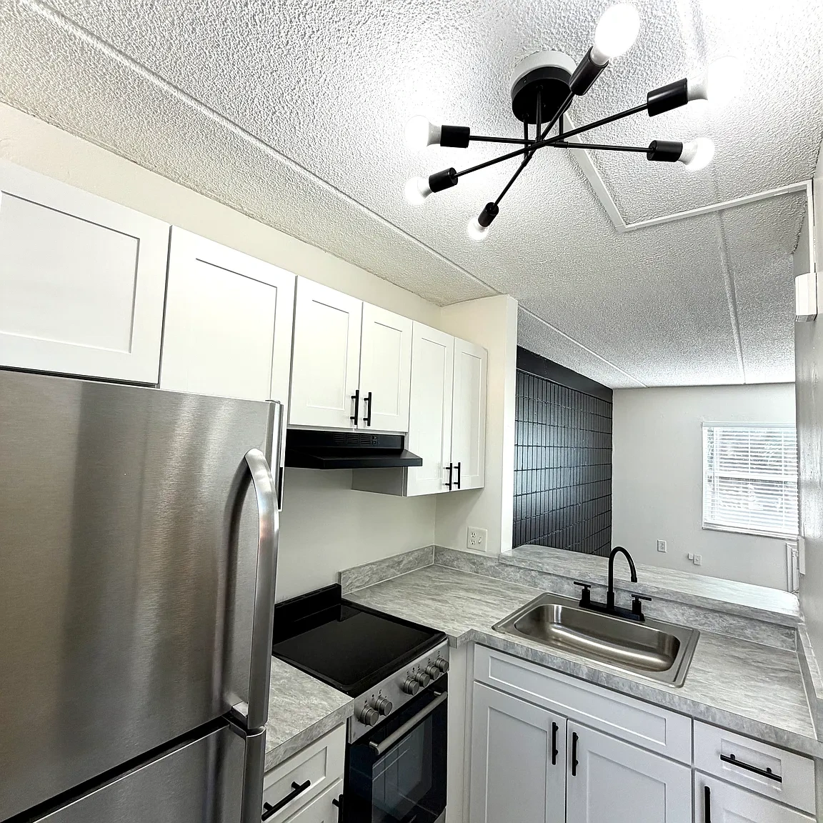 WestShore Apartments – photo 1