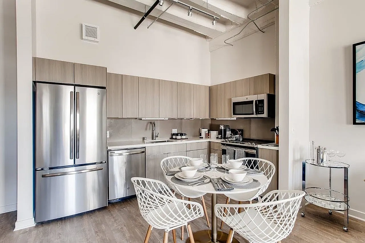 Arrive 625 Broadway – photo 5