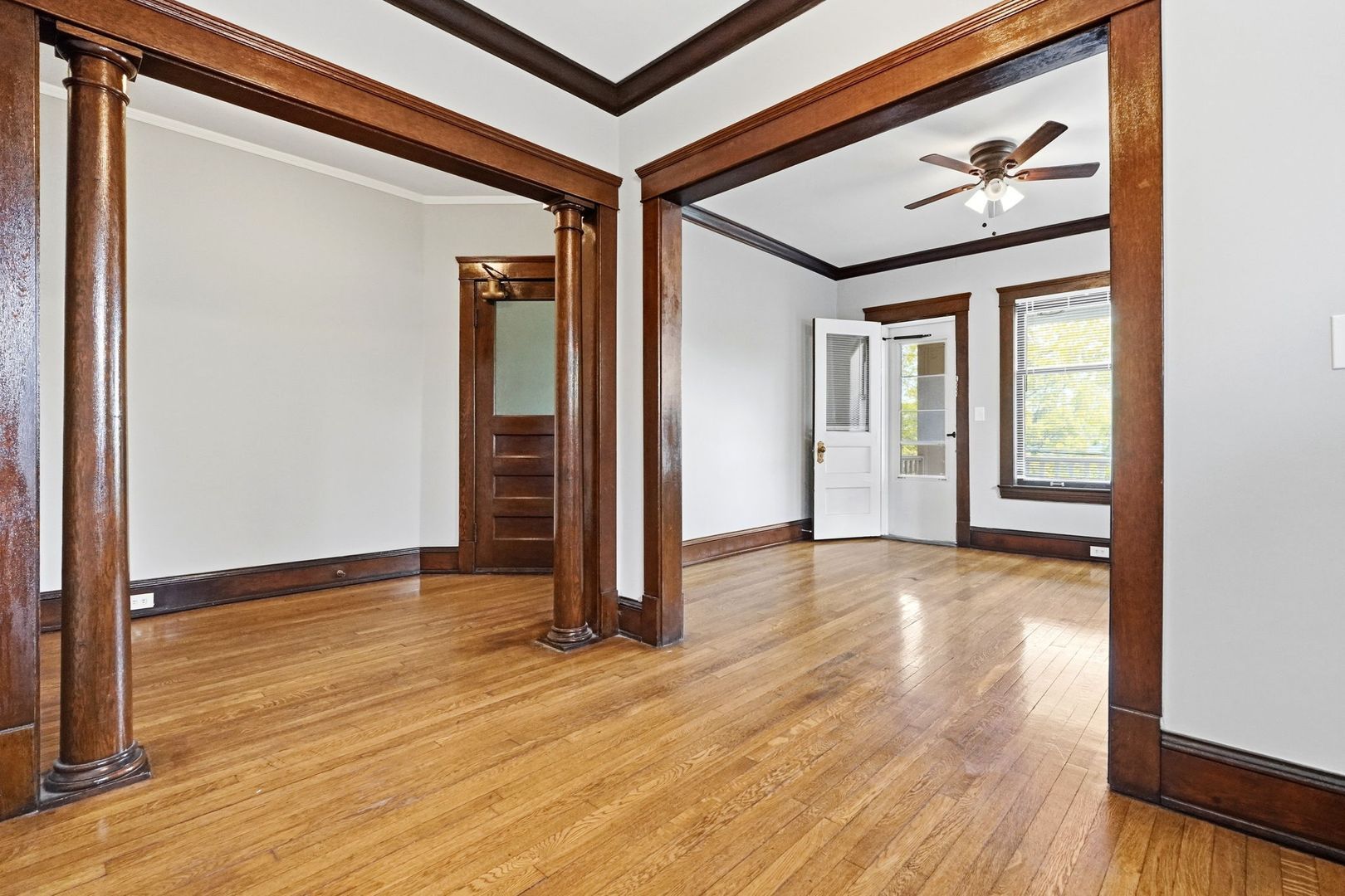 11003 Clifton Blvd unit Clifton 2 - 4 – photo 5