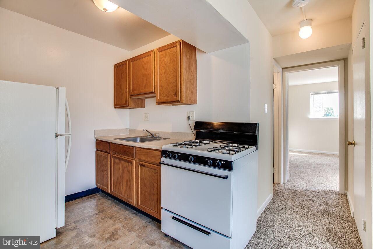 5124 Astor Pl SE unit 301 – photo 2