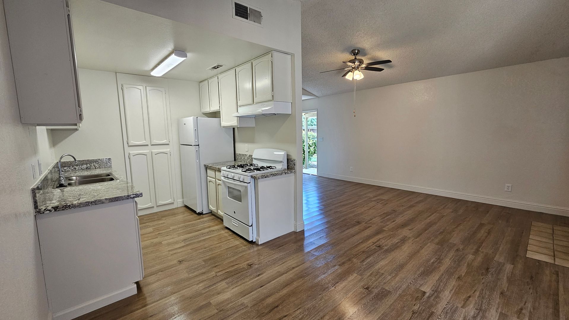 3515 W San Jose Ave unit 03-106 – photo 5