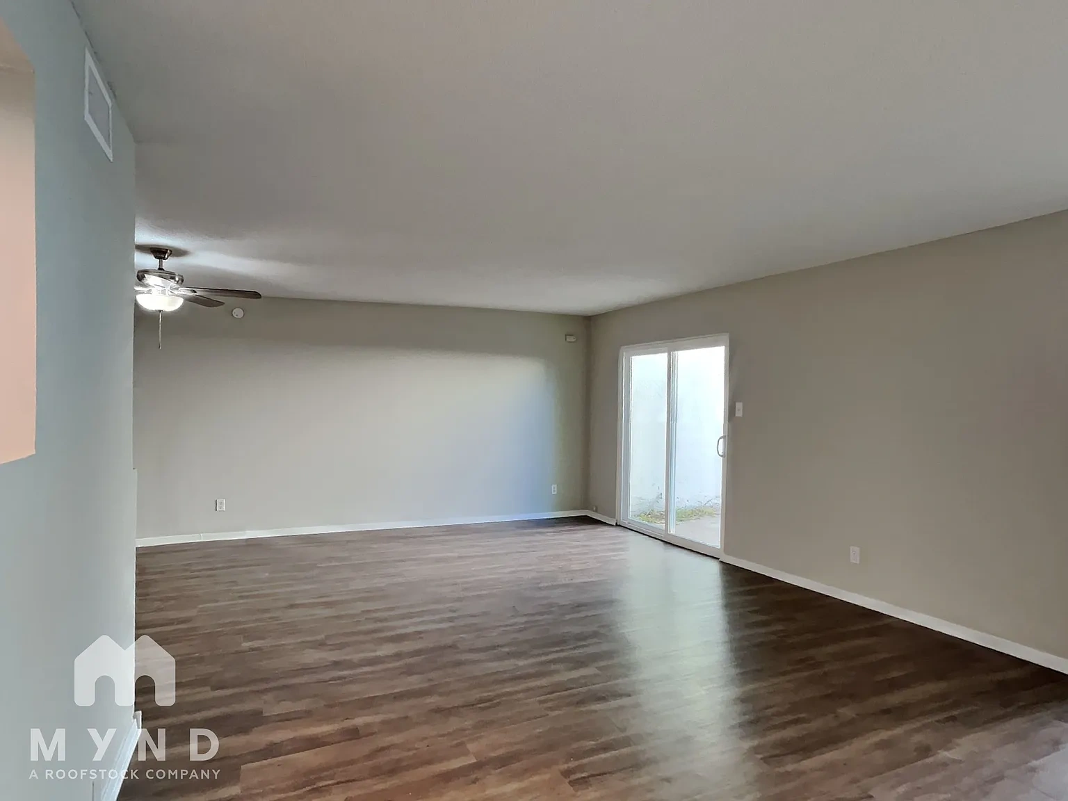 Del Estrado Townhomes – Floor plan