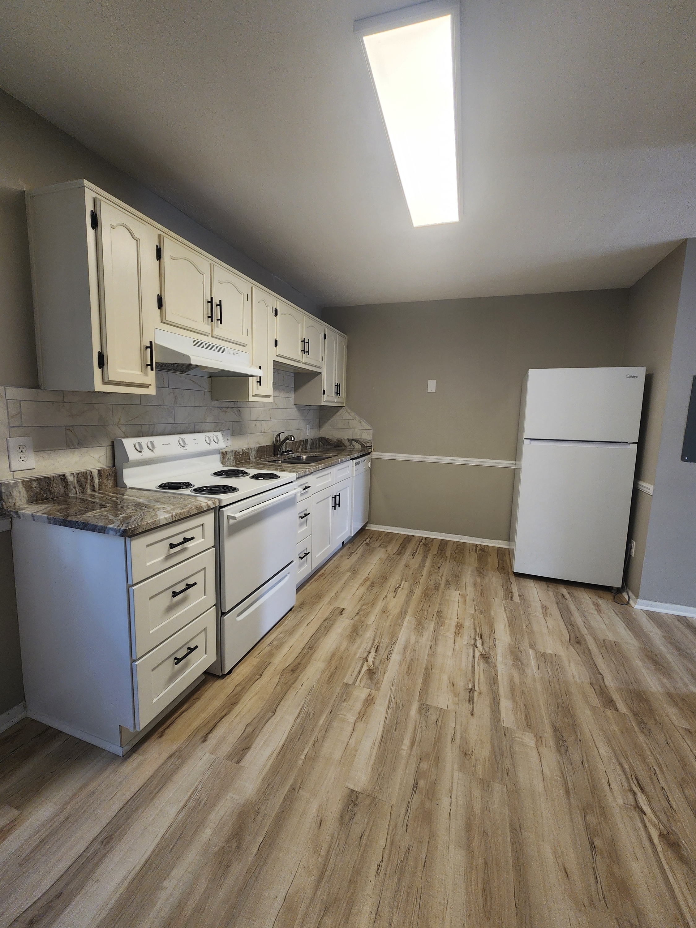 1321 Autumn Ave unit 1 – photo 1