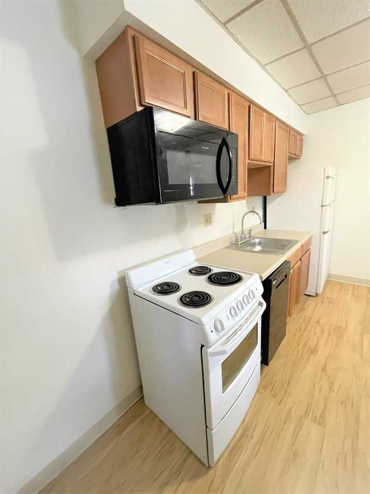 2419 Beechwood Blvd unit B – photo 2