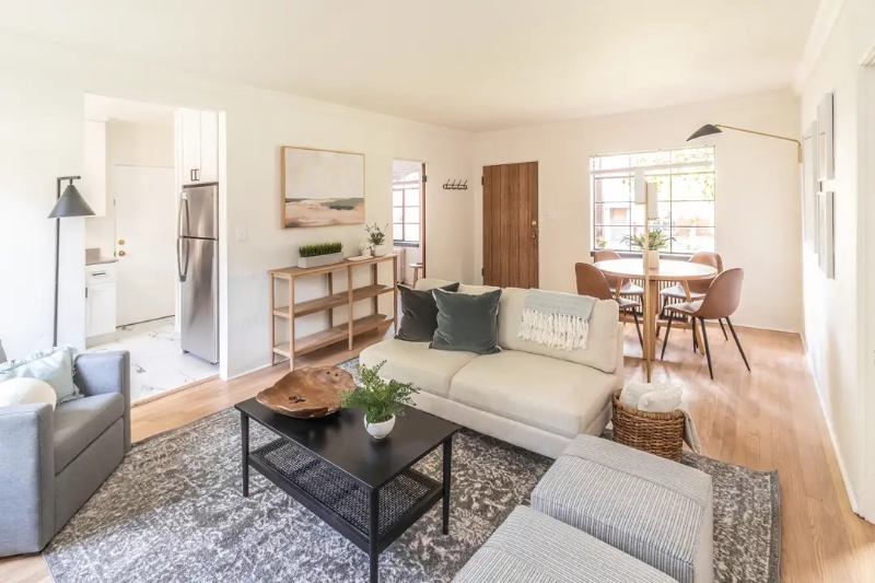 221 W 9th Ave – photo 1