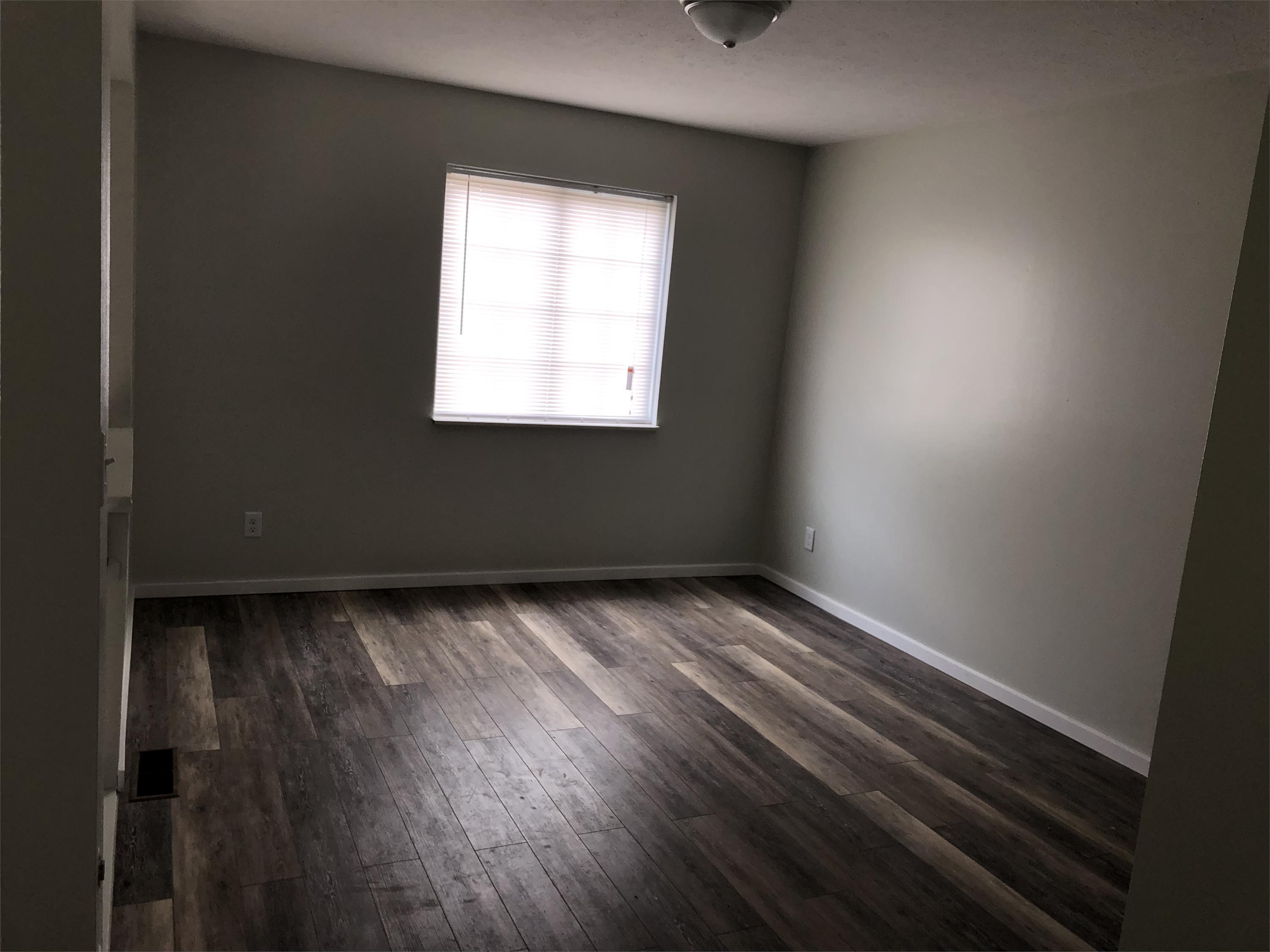 532 Valley Dr – photo 4