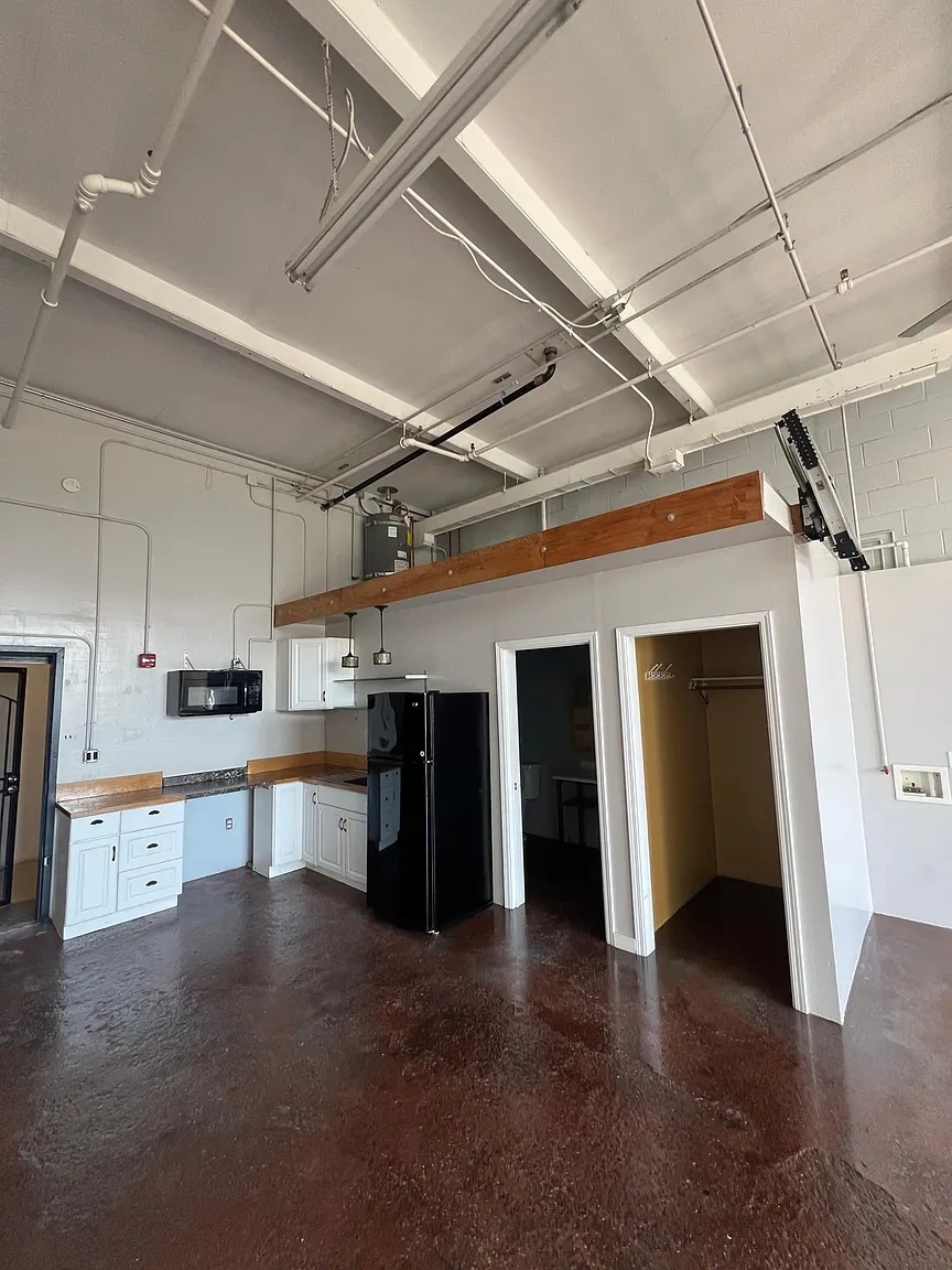 Sunshine Studios – photo 1