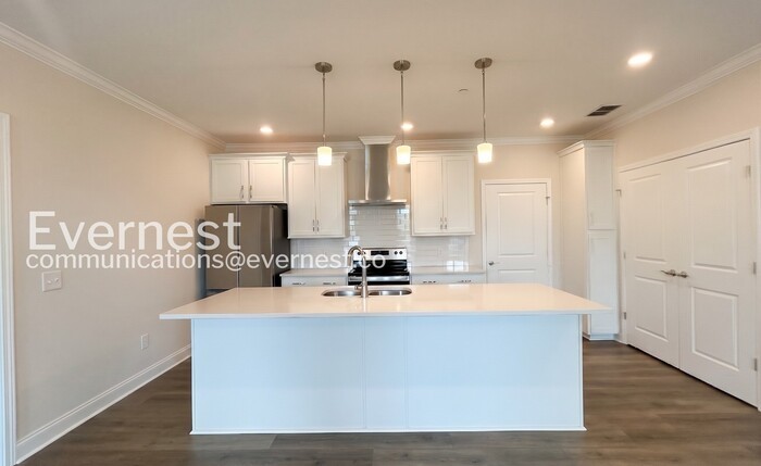 828 Goswell Dr unit 4 – photo 5