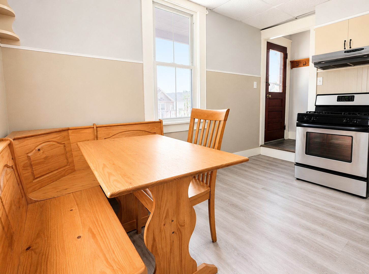 653 5th St – photo 4