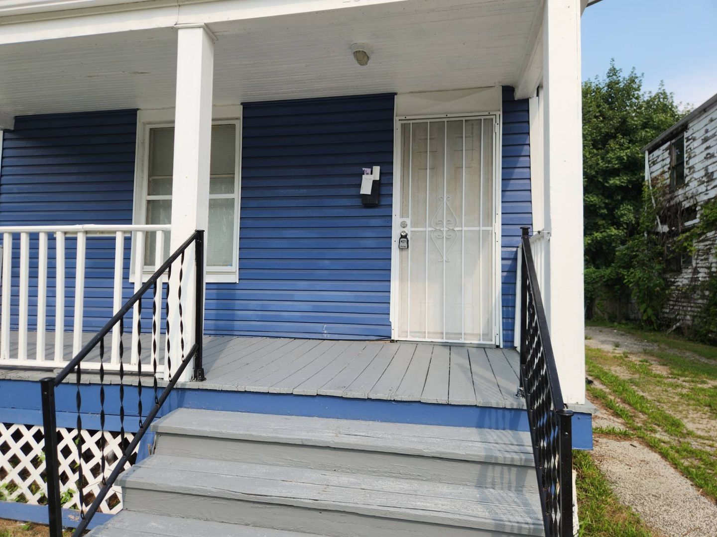 2345 E 76th St – photo 3